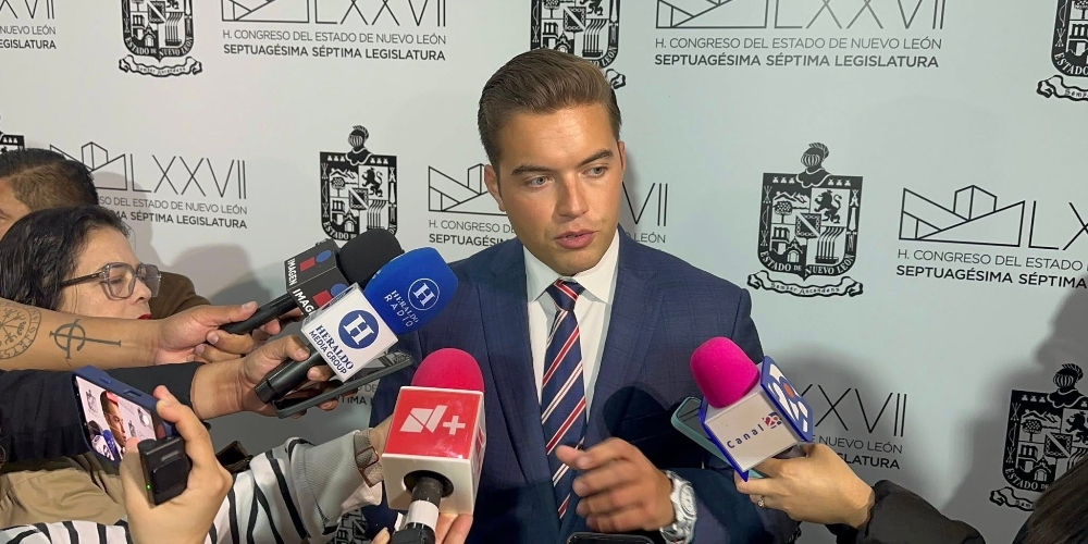 Jesús Elizondo Salazar presenta iniciativa para crear el Laboratorio Estatal de Inteligencia Artificial en NL